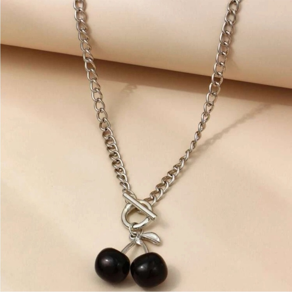 Black Cherry Chunky Chain Necklace